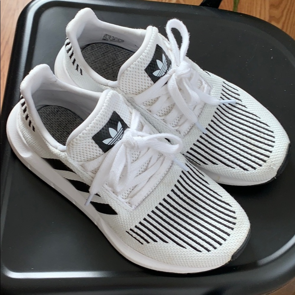Adidas swift Run